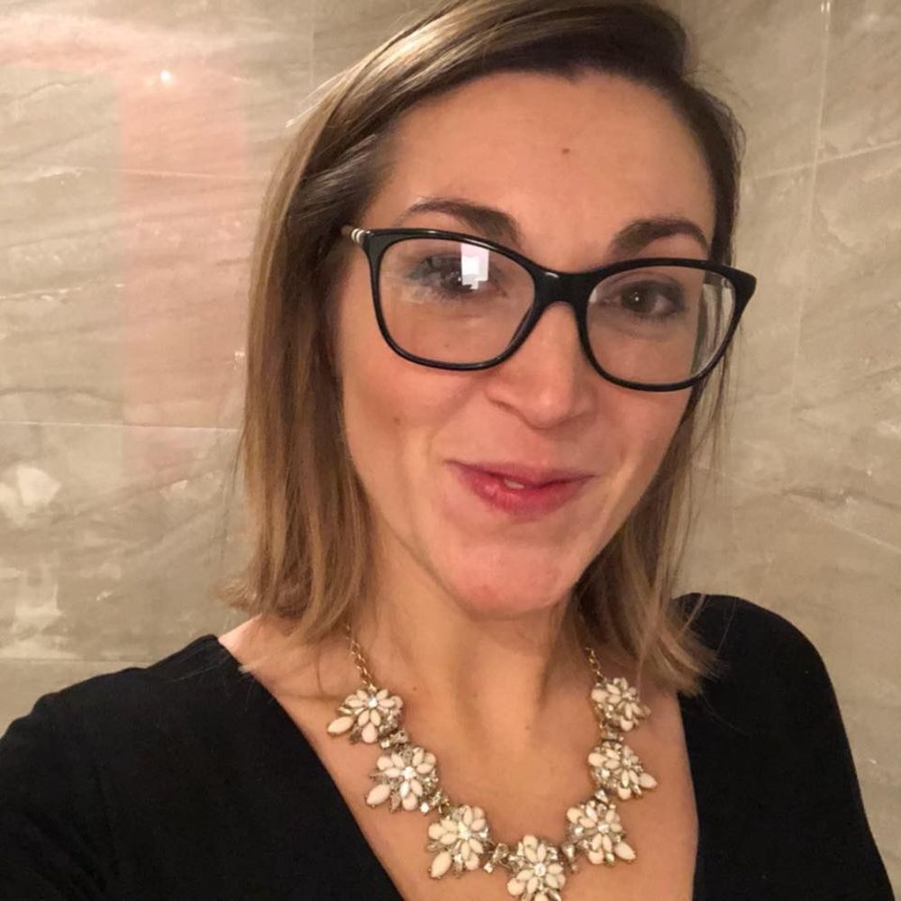 Meet your Posher, Elizabeth